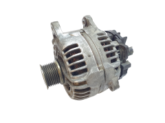Laturi 0124525084 8200404300 Bosch Renault