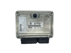 Ohjausyksikkö 038906019CD 0281010218 VW Bosch 63459