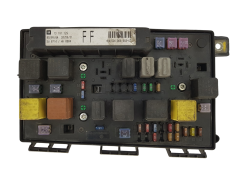 Moduuli 5DK008668-27 13191129 Opel GM 1597