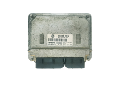 Ohjausyksikkö 03E906033L 5WP40194 07 VW Siemens 32466
