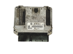 Ohjausyksikkö 045906013A 0281013182 VW Bosch