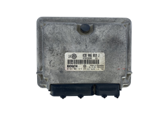 Ohjausyksikkö 038906018J 0281001613 VW Bosch 52094