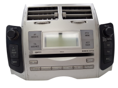 Radio-CD-soitin Toyota Yaris 86120-0D210 CQ-TS0570LC W58824 1362