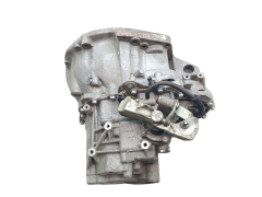 Vaihteisto ND0002 7701717852 1.9 dCi Renault Scenic 2 1011