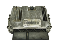 Moottorin Ohjausyksikkö 55205622EP 0281014024 Opel Bosch 68300