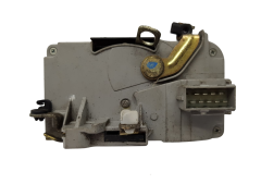 Oven lukitusmekanismi Oikea Etu 9136J1 Peugeot 306 Kiekert 10693