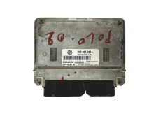 Ohjausyksikkö 03E906033L 5WP40194 05 VW Siemens 27173