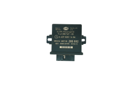 Ohjausyksikön moduuli A6398201426 5LA008767-25 Mercedes Hella 31794
