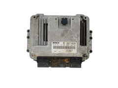 Ohjausyksikkö 0281011275 8200305678 8200269879 Renault Bosch 38973