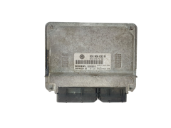 Ohjausyksikkö VW 03E906033R 5WP44224 03 Siemens