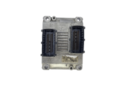 Ohjausyksikkö Fiat 00551885980 0261208029 ME73H4F001 Bosch 54318