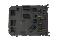 Ohjausyksikkö BSI E02-00 S118085210D 9645747480 PSA Siemens 2074
