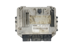 Ohjausyksikkö 0281012589 8200527725 8200527756 Renault Bosch 44544