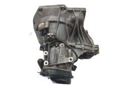 Vaihteisto 8A6R7002FA Ford Fiesta 1.6 TDCI Mazda 2