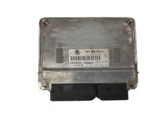 Ohjausyksikkö 047906033A 5WP44193 06 Skoda Siemens 3404