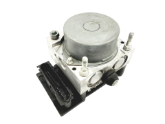 Abs-pumppu Clio 3 Renault 0265800559 8200747140 Bosch 45711