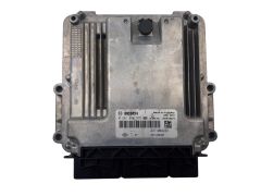 Ohjausyksikkö Renault 237100323R 237103832R 0281030575 2.0 DCI 0km