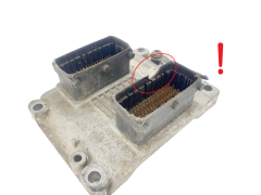 Ohjausyksikkö 0261207421 24443795 Opel GM Bosch 46445