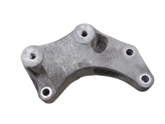Kiinnike, Kannatin Opel Corsa D 13185906 GM