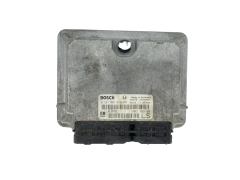 Ohjausyksikkö 90589736 LS 0281001670 98013 Opel Bosch GM 60613