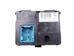 Ohjausyksikön moduuli Citroen Peugeot 9836666280 Valeo