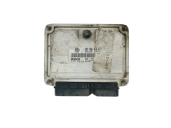 Ohjausyksikkö 038906019ET 0281010630 VW Bosch 41868
