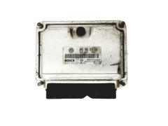 Ohjausyksikkö 045906019CA 0281012195 VW Bosch 18788