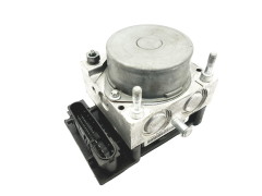 Abs-pumppu Dacia Logan 8200756092 0265800584 Bosch 45558