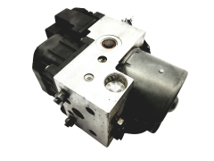 Abs-pumppu Toyota Yaris 44510-0D011 0273004636 Bosch 46760