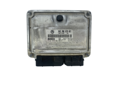 Ohjausyksikkö 045906019AB 0281010503 VW Bosch 50380