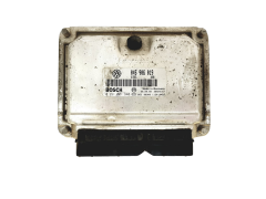 Ohjausyksikkö 045906019 0281001940 VW Bosch 30199
