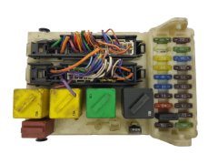Sulaketaulu Ford 93BG-14A073-EG