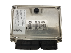 Moottorin Ohjausyksikkö VW 038906019ND 0281011820 Bosch