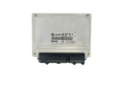 Moottorin Ohjausyksikkö VW Audi 4D0907551R 0261204690 Bosch 41474