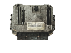 Ohjausyksikkö 0281011776 8200391966 8200386508 Renault Bosch 28009