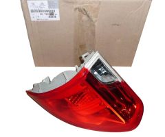 Valaisin Oikea Alkuperäinen 9678074580 Peugeot 2008