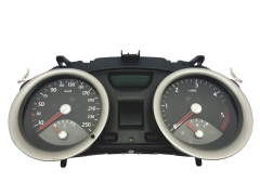 Kierroslukumittari Renault Megane 2 8200399700 B 49196