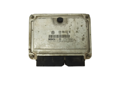 Ohjausyksikkö 0281010179 038906012BE VW Bosch 17063