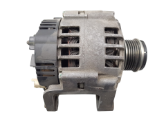 Laturi Renault 7711134722 T542466R 746012 120A Valeo