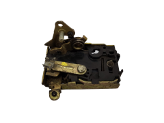 Oven lukitusmekanismi Oikea Etu 913687 Peugeot 106 3D