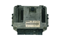 Ohjausyksikkö 0281011549 8200310863 8200370779 Renault Bosch 33745