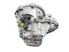 Vaihteisto Uusi PF6068 320106997R PF6070 2.0 DCI Trafic 3 Nissan NV300