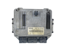 Ohjausyksikkö 0281011549 8200310863 8200370779 Renault Bosch 63602