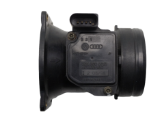 Ilmavirran mittari 06A906461B AFH60-10C VW Audi Seat Skoda 1.6