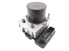 Abs-pumppu Fiat 500 52042668 0265255440 0265956488 Bosch 1539