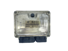 Ohjausyksikkö Seat Skoda 038906019KT 0281011219 Bosch 62678