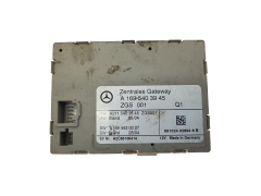 Ohjausyksikkö A1695403945 A2115403545 A1694420027 Mercedes-Benz 20898