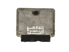 Ohjausyksikkö 0281001751 90582540 AY Opel Bosch 25825