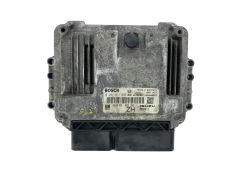 Ohjausyksikkö Opel 0281011943 55556829 8973785712 Bosch GM Isuzu 48252