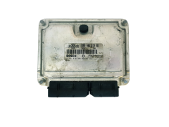 Ohjausyksikkö 038906019BK 0281010305 VW Bosch 33282